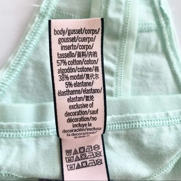 Victoria’s Secret Thong Panty Medium New - Picture 6 of 6